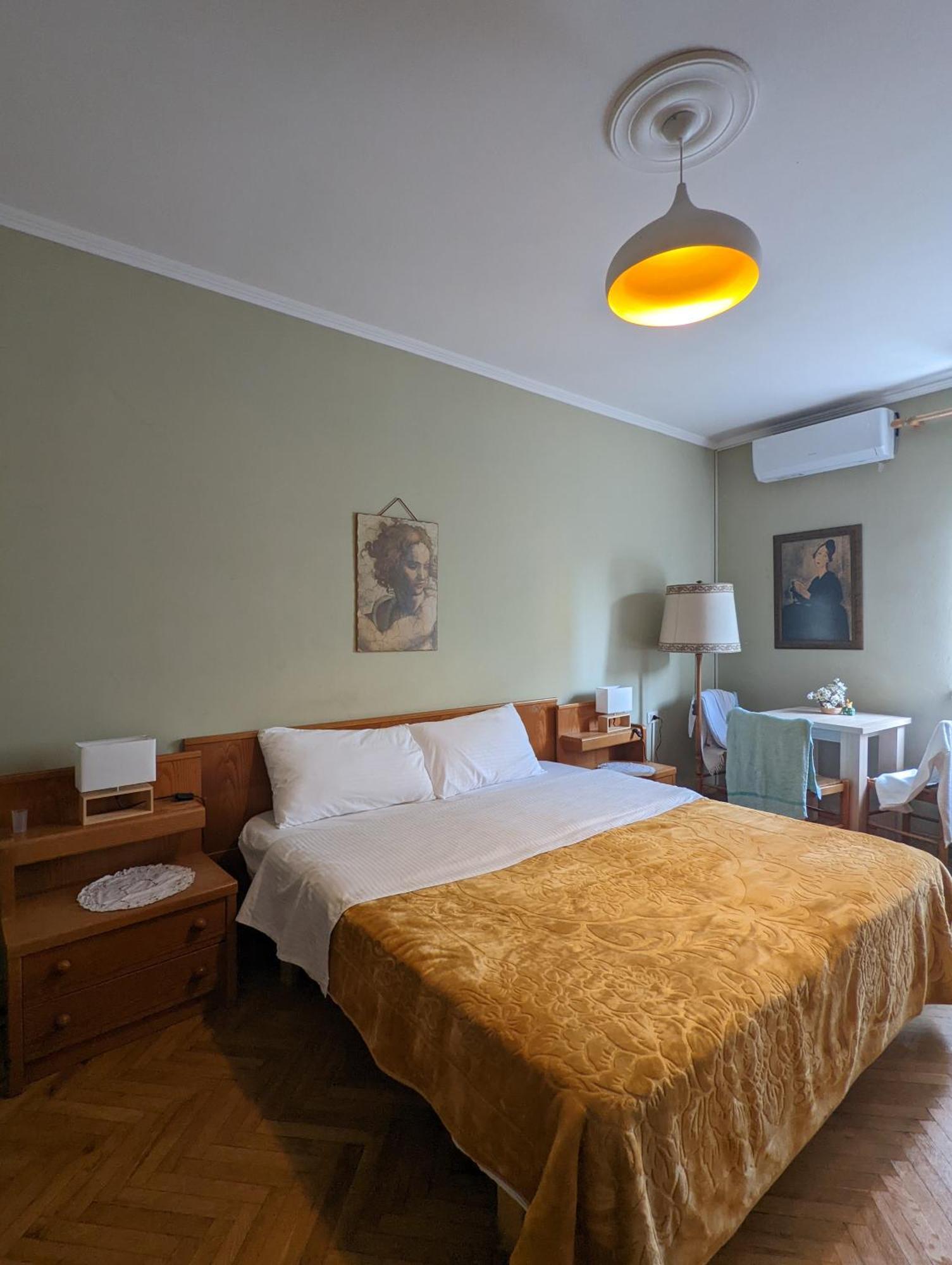 Vintage Apartment In Center Τίρανα Εξωτερικό φωτογραφία